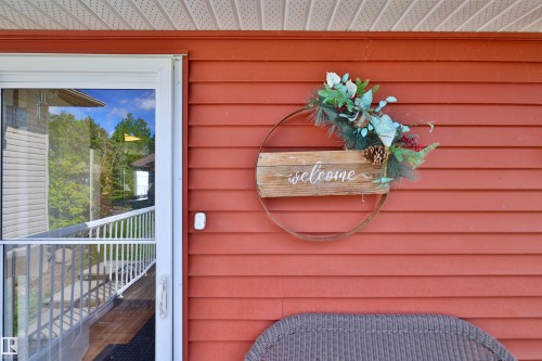 467 Poplar Bay, Rural Wetaskiwin County, AB 