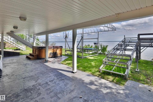 467 Poplar Bay, Rural Wetaskiwin County, AB 