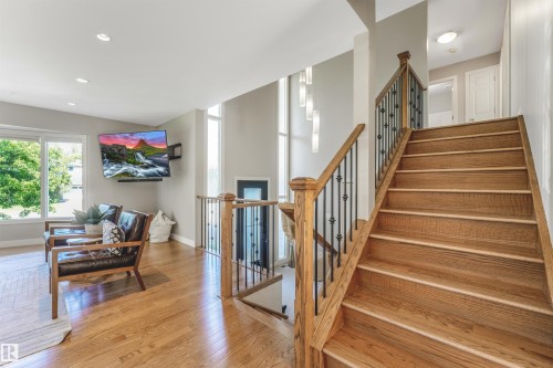 203 Brander Drive, Edmonton, AB 