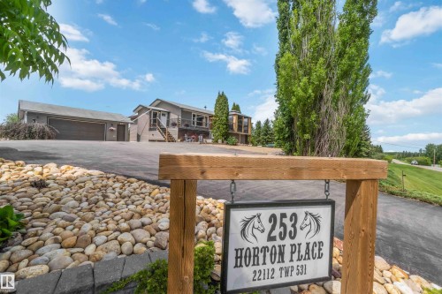 253 22112 TWP ROAD 531  Rural Strathcona County, AB T8E 2E4