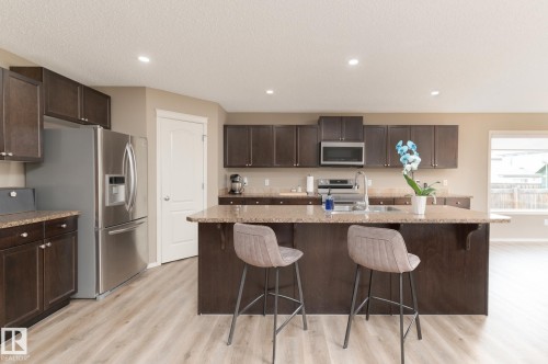 22 Spring Cove, Spruce Grove, AB 