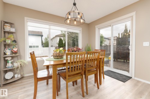 22 Spring Cove, Spruce Grove, AB 