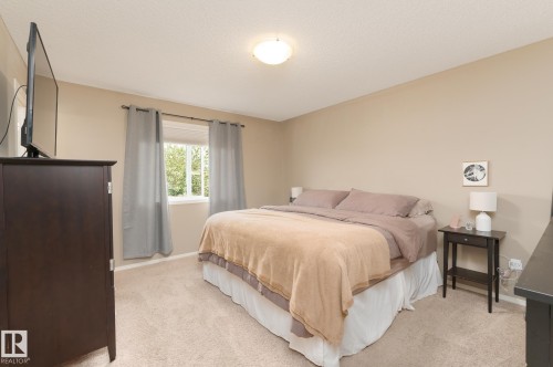 22 Spring Cove, Spruce Grove, AB 