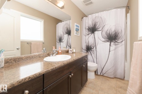 22 Spring Cove, Spruce Grove, AB 