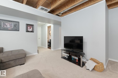 22 Spring Cove, Spruce Grove, AB 