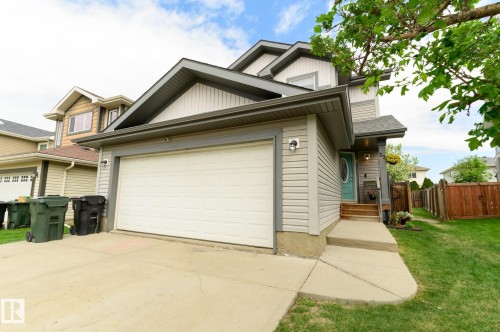 22 Spring Cove, Spruce Grove, AB 