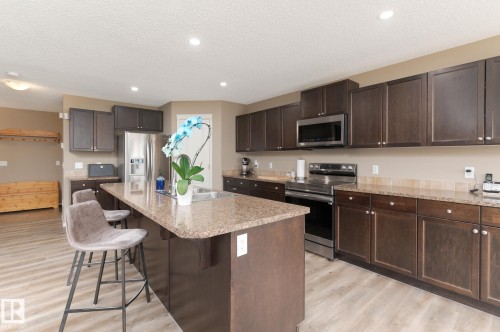 22 Spring Cove, Spruce Grove, AB 