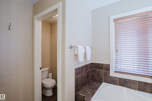 Bathroom - 5206 Cercle Ciel Crescent, Beaumont, AB 