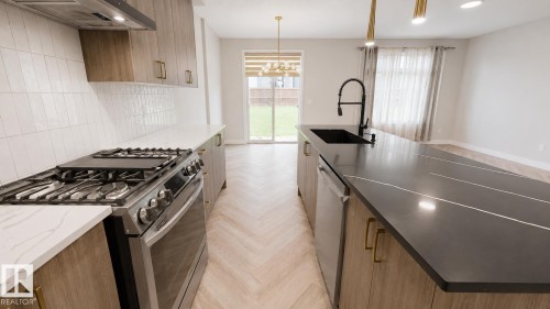 6404 27 Avenue, Edmonton, AB 