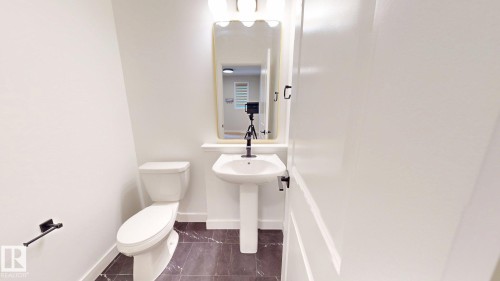 6404 27 Avenue, Edmonton, AB 