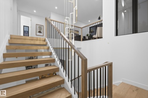 14320 Mackenzie Drive, Edmonton, AB 