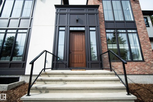 14320 Mackenzie Drive, Edmonton, AB 