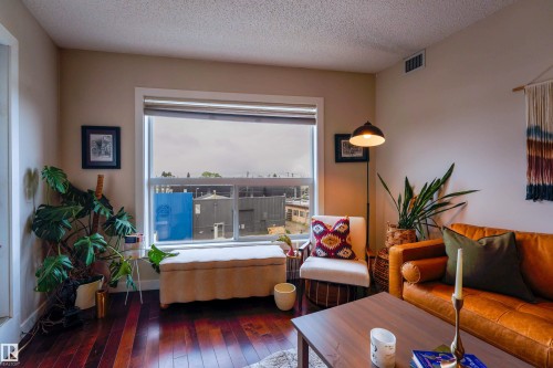 316 10523 123 Street, Edmonton, AB 