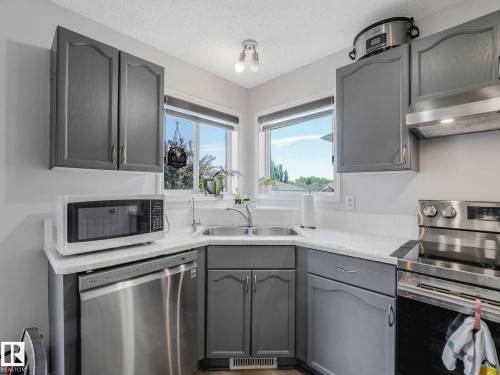 21360 89 Avenue, Edmonton, AB 
