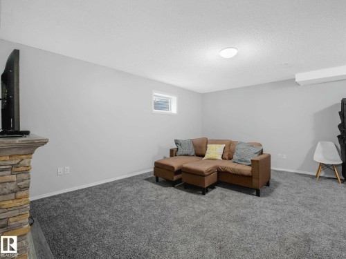21360 89 Avenue, Edmonton, AB 
