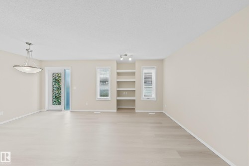 3044 16 Avenue, Edmonton, AB 