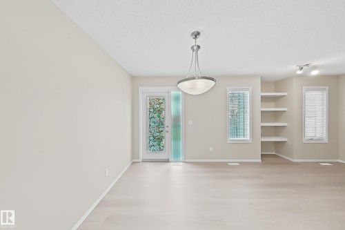 3044 16 Avenue, Edmonton, AB 