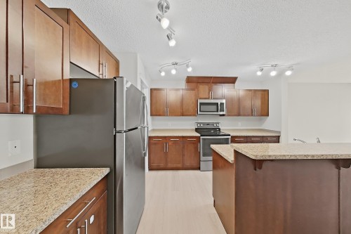 3044 16 Avenue, Edmonton, AB 