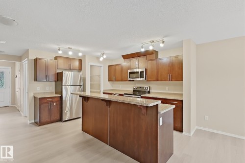 3044 16 Avenue, Edmonton, AB 