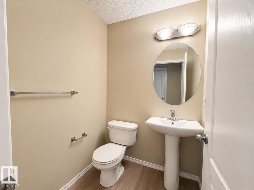 3044 16 Avenue, Edmonton, AB 