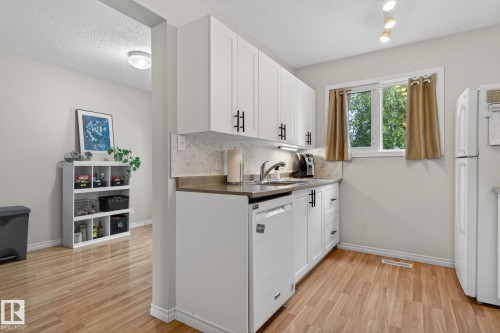 11339 22 Avenue, Edmonton, AB 