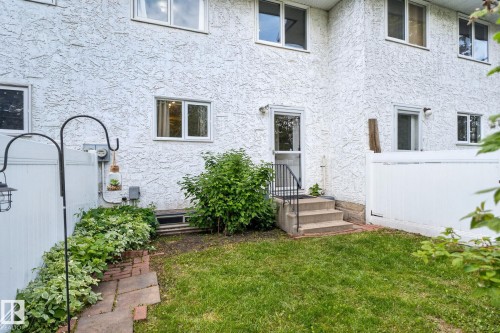 11339 22 Avenue, Edmonton, AB 