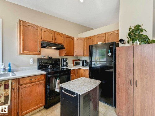 16720 92 Street, Edmonton, AB 