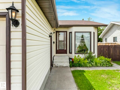 16720 92 Street, Edmonton, AB 