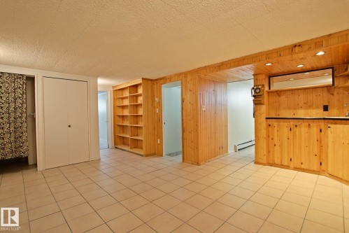 Empty room - 11242 56 Street, Edmonton, AB 
