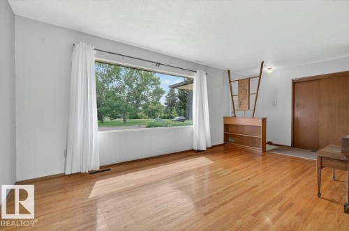 5308 105A Street, Edmonton, AB 