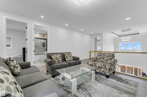 2820 1 Avenue, Edmonton, AB 