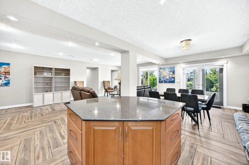 Kitchen - 352 Ozerna Road, Edmonton, AB 