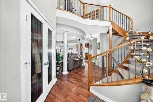Entrance foyer - 352 Ozerna Road, Edmonton, AB 