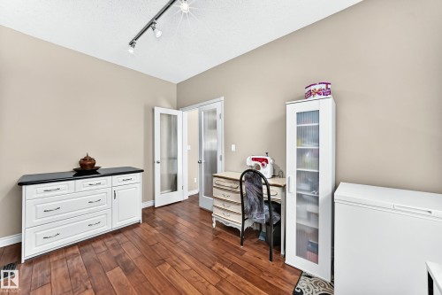 Office - 352 Ozerna Road, Edmonton, AB 