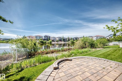 Patio terrace - 352 Ozerna Road, Edmonton, AB 