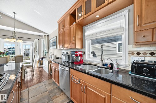 Kitchen - 352 Ozerna Road, Edmonton, AB 