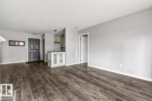 113 9010 106 Avenue, Edmonton, AB 