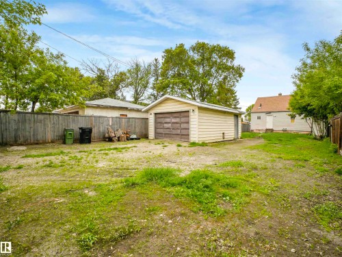 9911 161 Street, Edmonton, AB 