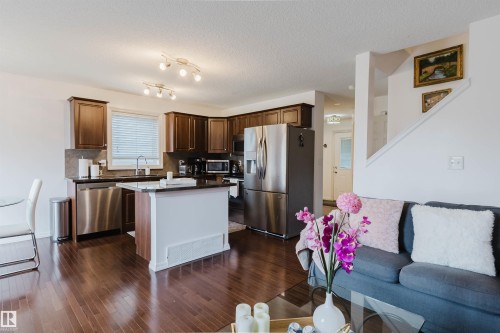 1289 Cunningham Drive, Edmonton, AB 
