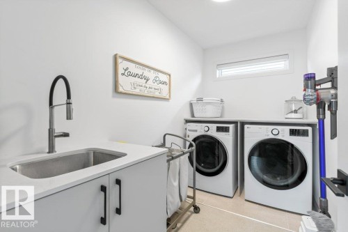 10 Redwing Wynd, St. Albert, AB - Indoor Photo Showing Laundry Room