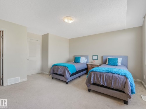 Bedroom - 3 1641 James Mowatt Trail, Edmonton, AB 