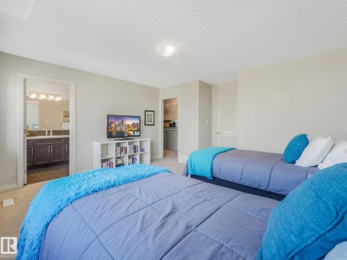 Bedroom - 3 1641 James Mowatt Trail, Edmonton, AB 
