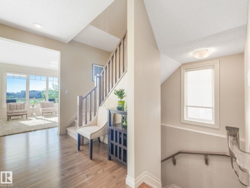 3 1641 James Mowatt Trail, Edmonton, AB 