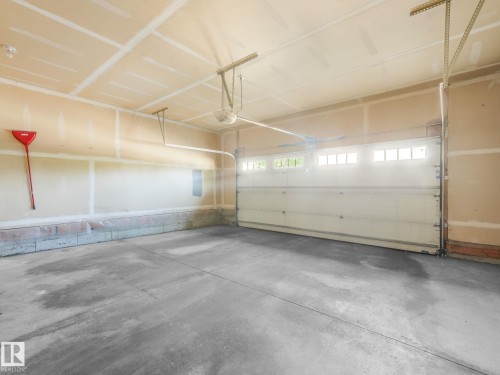 Garage - 3 1641 James Mowatt Trail, Edmonton, AB 