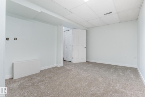 5212 146 Avenue, Edmonton, AB 