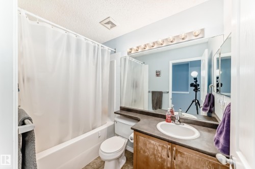 11240 167B Avenue, Edmonton, AB 