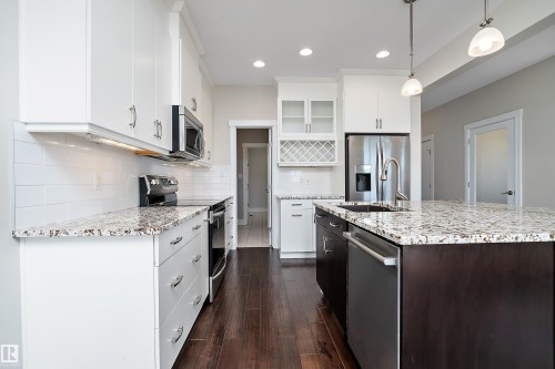 5319 Schonsee Drive, Edmonton, AB 