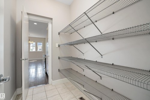 5319 Schonsee Drive, Edmonton, AB 