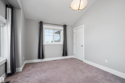 5319 Schonsee Drive, Edmonton, AB 
