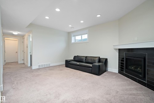 5319 Schonsee Drive, Edmonton, AB 